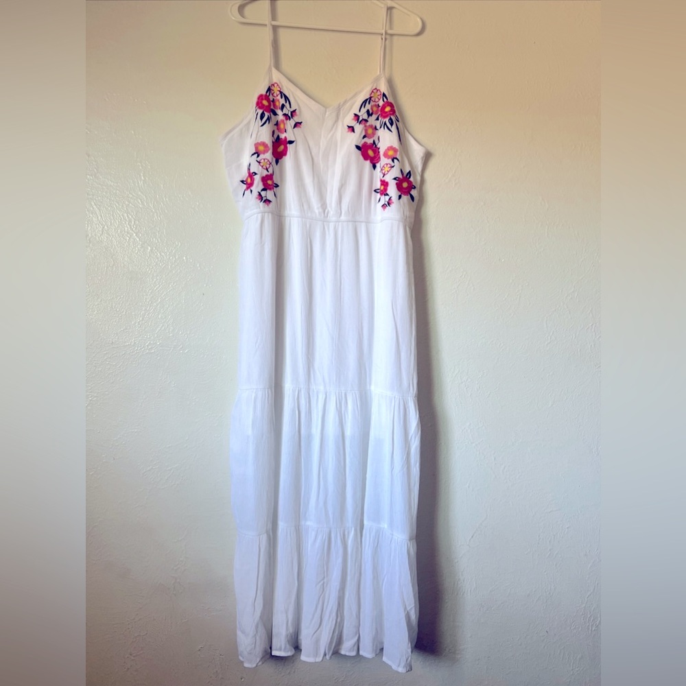 Kelly Renee Sleeveless Embroidered Tiered Midi Lining Dress Sz XXL White Floral